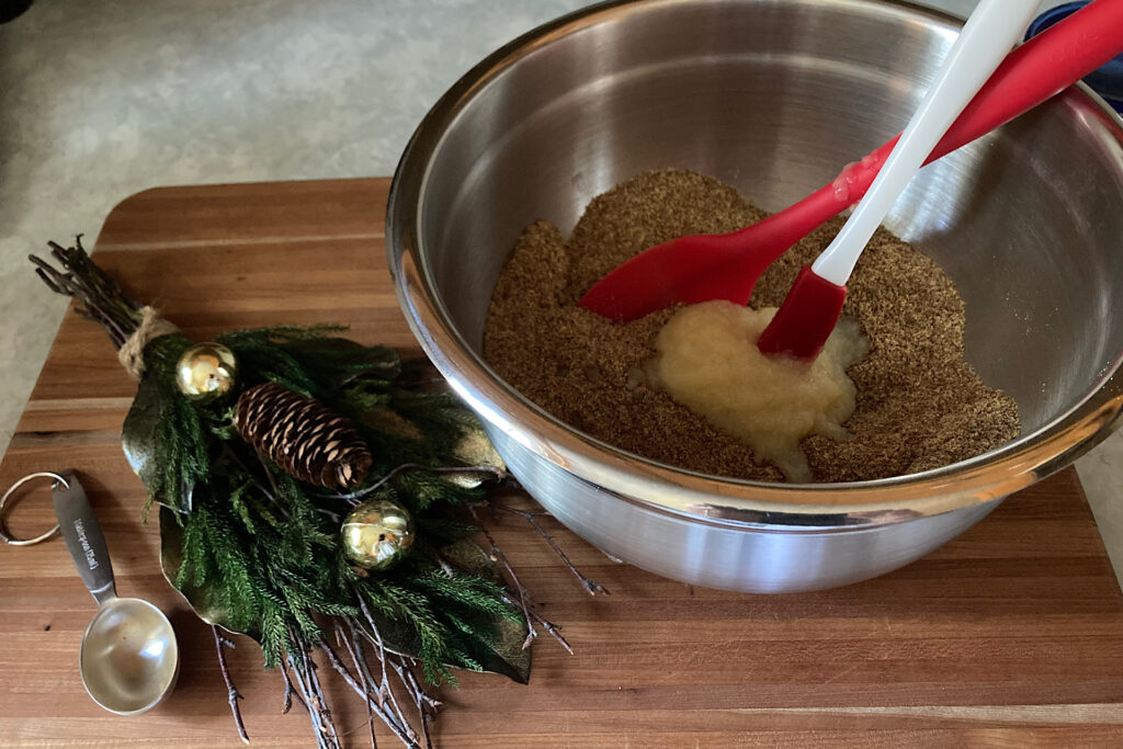 Applesauce, flax and cinnamon in mixing bowl