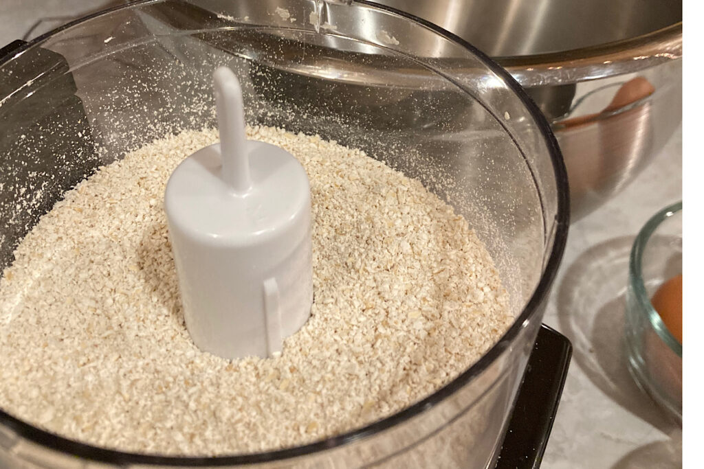 Ground oatmeal in blender