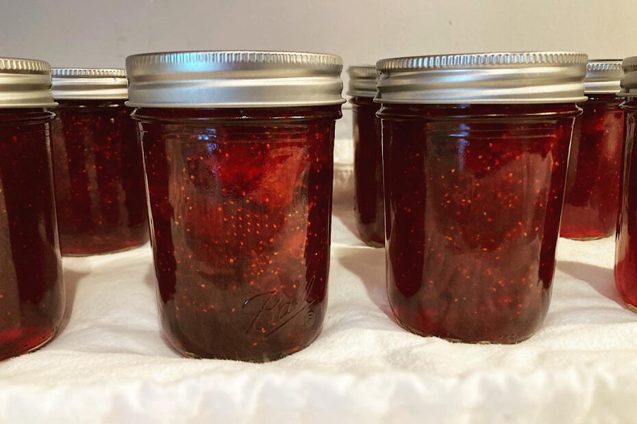 Beginner Strawberry Jam in Canner Jars