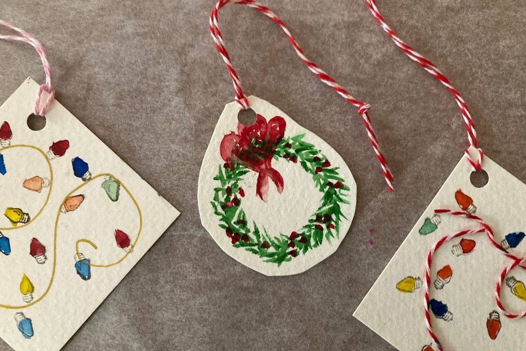 holiday light gift tags and wreath tag