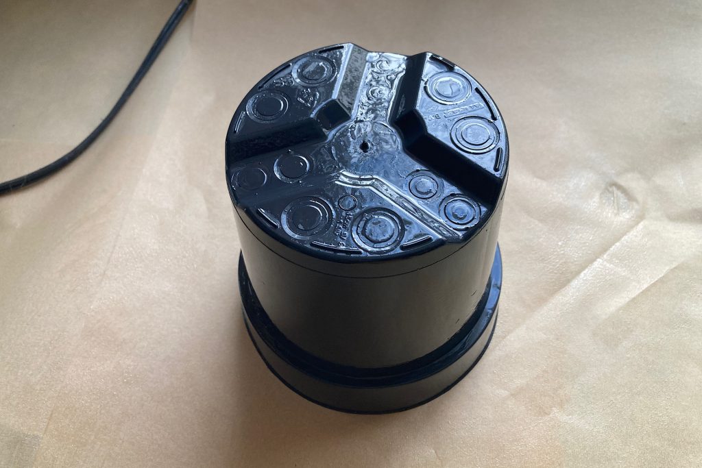 oiled plastic pot for DIY paperwhite planter project